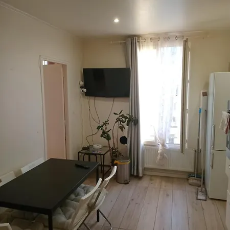 2 Pièces Proche Centre Appartamento *
