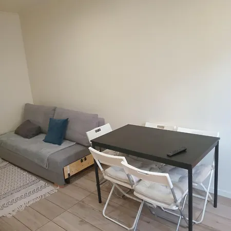 2 Pièces Proche Centre Appartamento